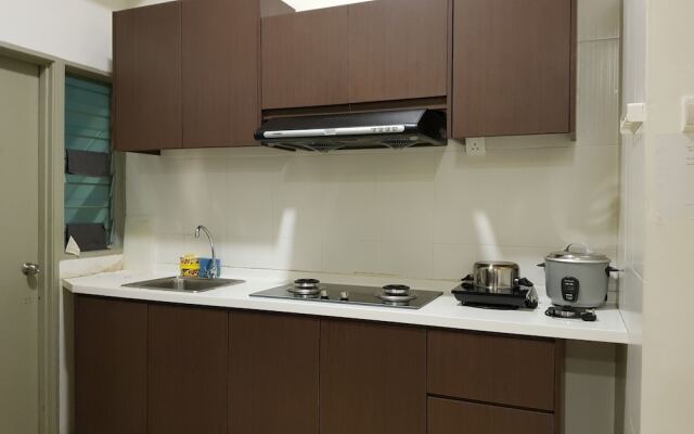 Play Residence at Golden Hills