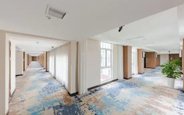 Qingfeng Garden Hotel