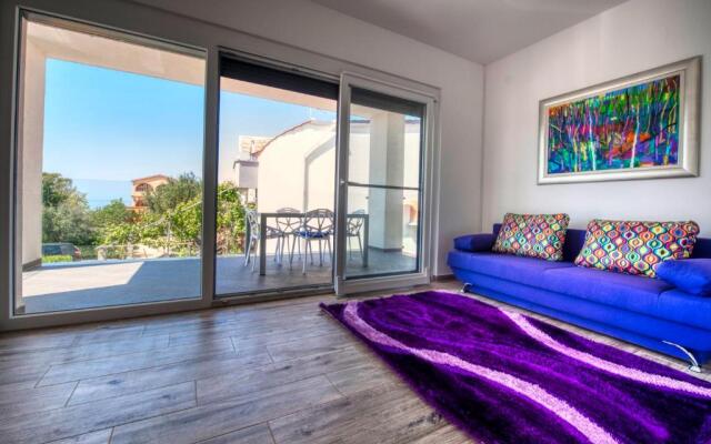 Boutique Villa Nirvana 2, Proboj 25