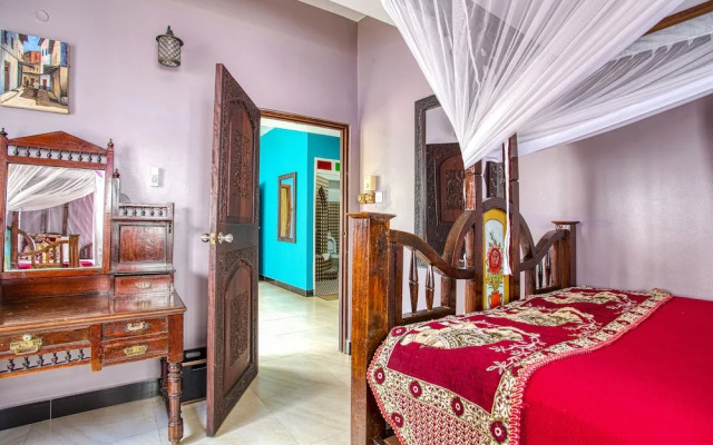 Tembo House Hotel