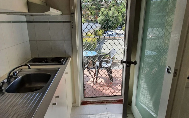 Griffith Studio Canberra - free parking