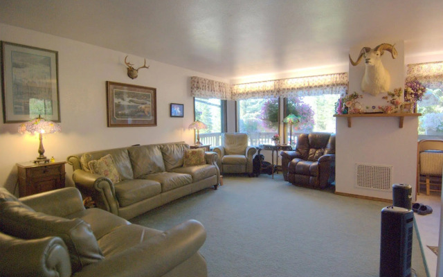 Fisherman's Tales Bed and Breakfast