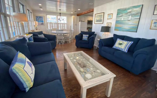 Carolina Breezy by Sea Scape Properties