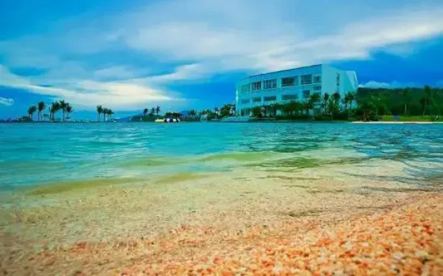 Youjianhai Holiday Apartment (Hailing Island Agile Gold Coast Branch)