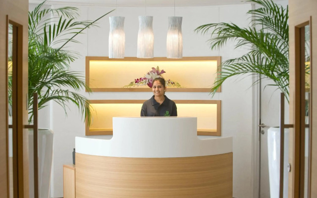 Holiday Inn Muscat Al Seeb by IHG