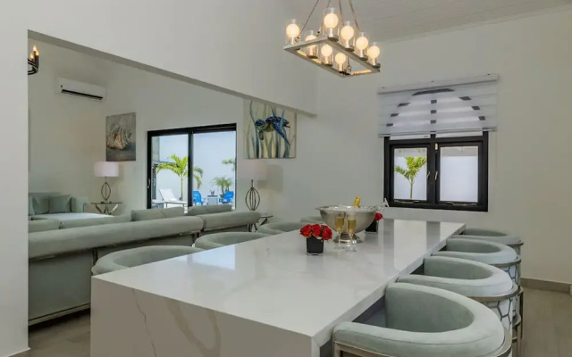 Tides Villa 4BR Private Pool Walk to the Beach