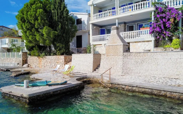 Villa Seafront Escape