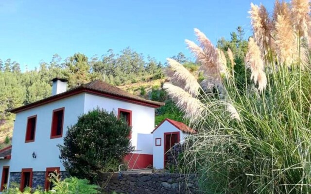 House With one Bedroom in Camacha, With Wonderful Mountain View, Enclo