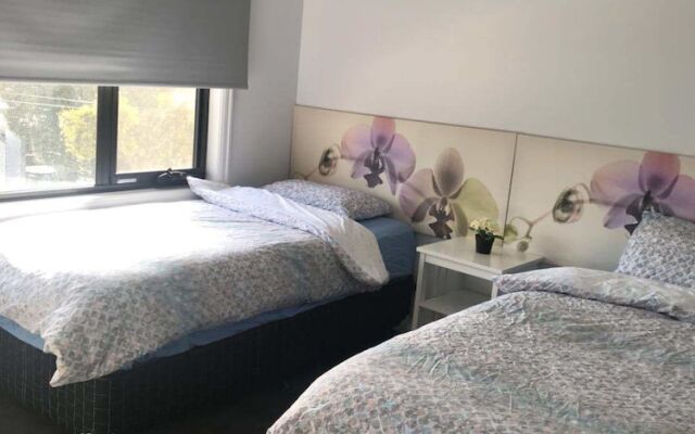 Glen Manor 1