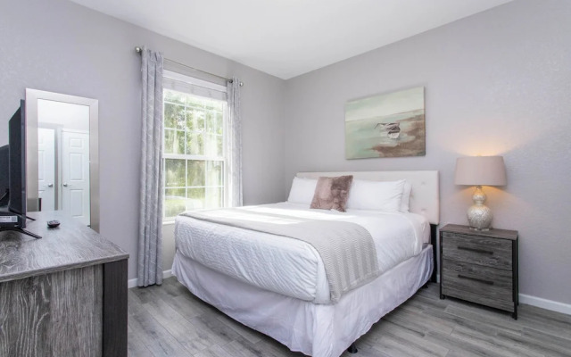 Magnificent 2 Bedroom Apartment Vista Cay Resort 107