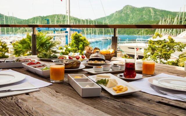 Martı Hemithea Hotel