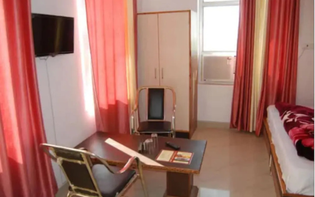 Hotel Jhansla By GRB