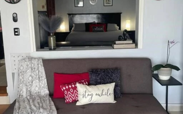 Beachfront View Condo Beside la Isla Mall