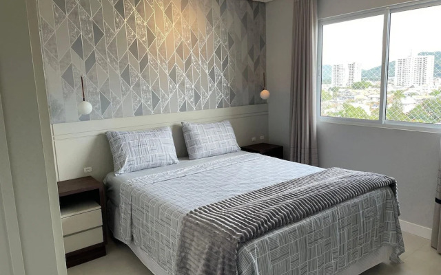 Apto Frente Mar Próximo ao Beto Carrero