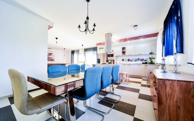 Villa Mery