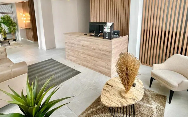 ICON 48 Luxury Apartasuites