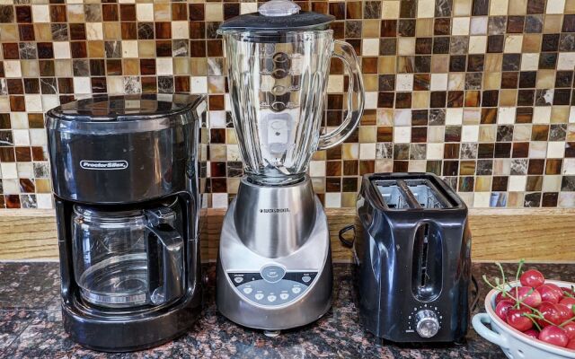 Sophie's Chalet 3 Bedroom Townhouse by RedAwning