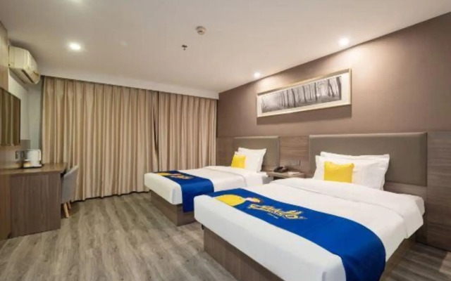 7Days Inn Zhuzhou red flag square