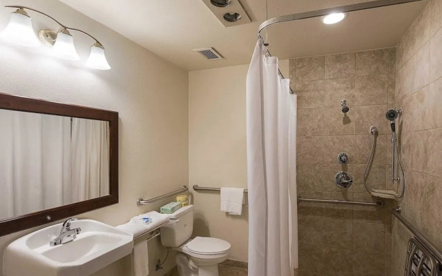 Rodeway Inn & Suites Portland - Jantzen Beach