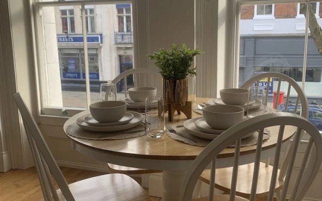 Hull Spacious Apartment 5