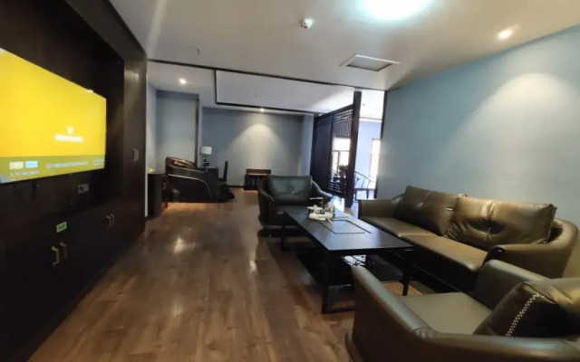 Vienna International Hotel of  Yingbin Road Altay Airport