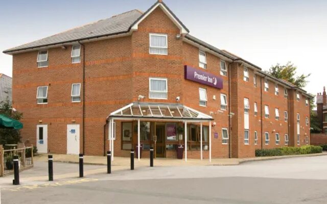 Premier Inn Leeds East