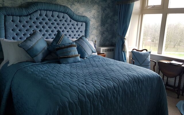 Rossington Hall