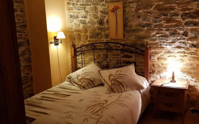 Hotel Rural Valtarranz