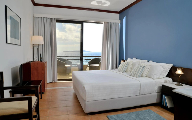 Limira Mare Hotel