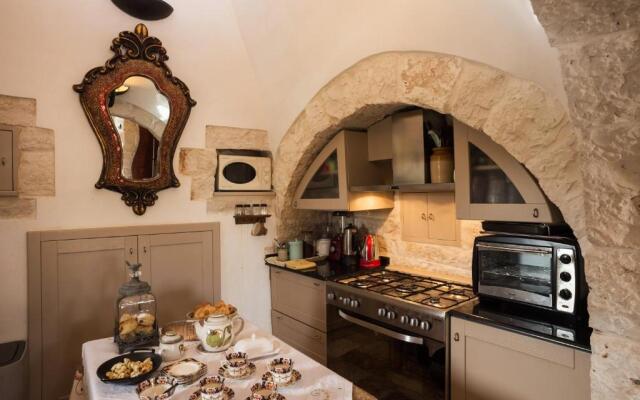 16 Trulli e Giardini