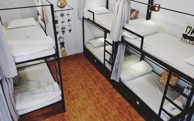 Zi Coffee & Hostel