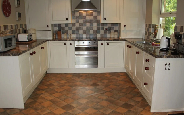 Geltsdale Garden Apartment