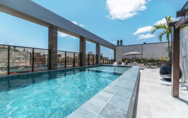 Aluguel Apartamento Garden com Jacuzzi e Terraço com Piscina - 883