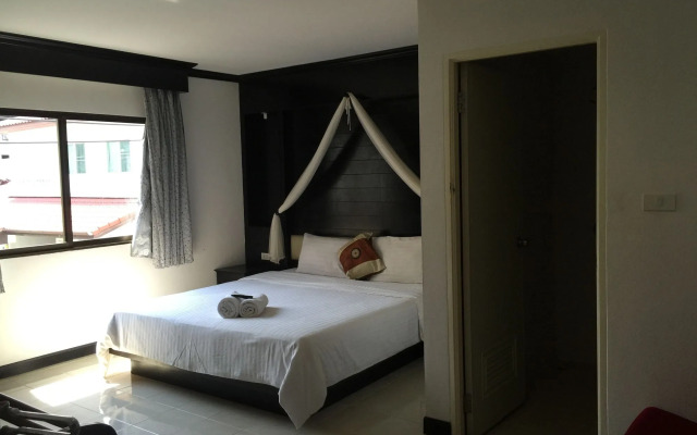 The Bird Cage Patong Guesthouse