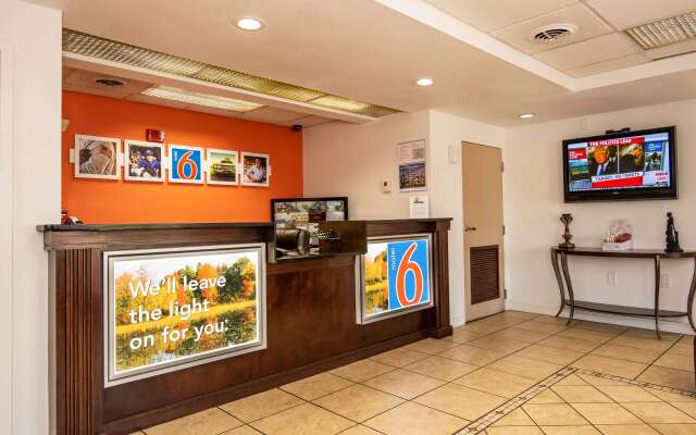 Motel 6 Kingsport, TN