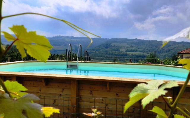 Madama Langa Country House con piscina nelle vigne