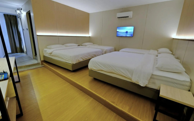 Ming Paragon Hotel