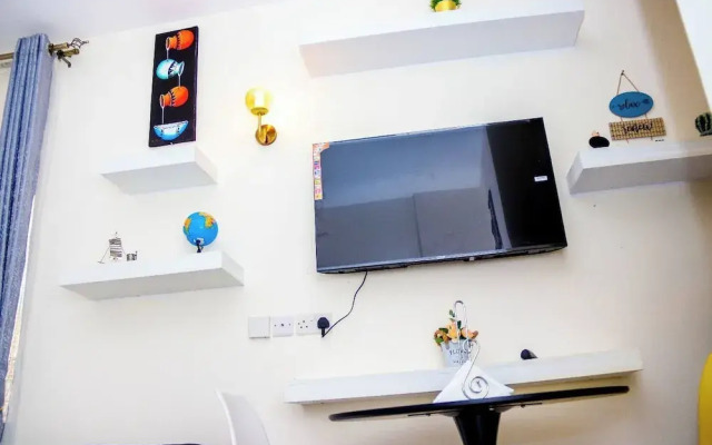 Hedgerow Studio Jkia Airport View Place