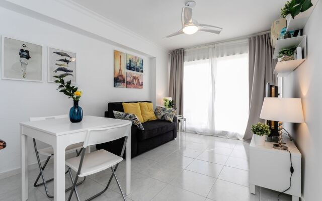 Acuario 118 great  Sea views