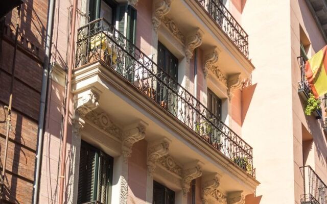 Room to Rent Augusto Figueroa