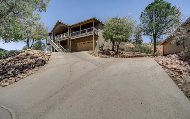 Stunning Mountain Views: Peaceful Payson Retreat!
