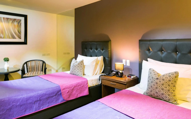 950 Condotel
