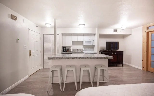 Stay Together Suites 1Bd1Ba w BonusRM