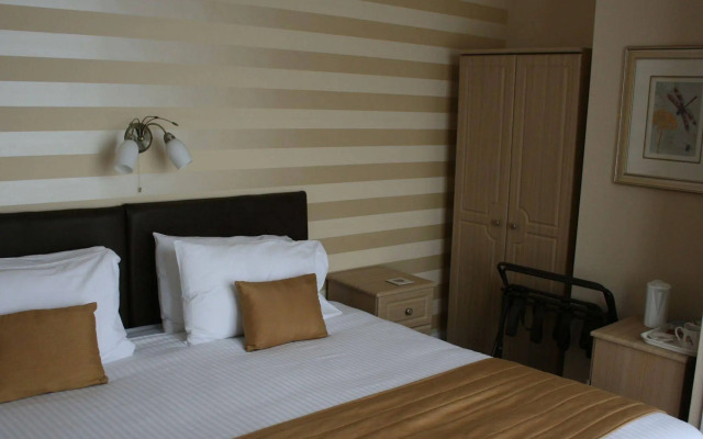 The Robin Hill Hotel