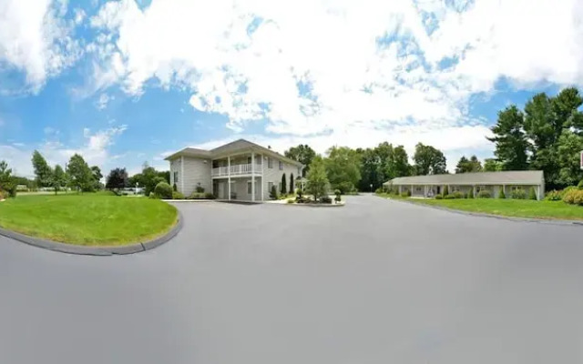 Tower Inn And Suites Of Guilford - Madison