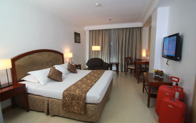 Hotel Supreme Convention Plaza