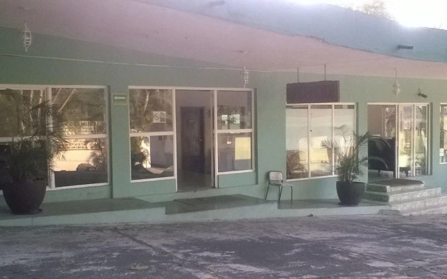 Hotel Playa Azul