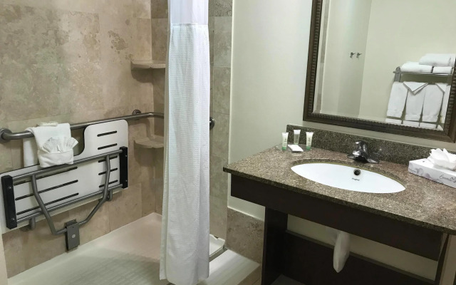 Staybridge Suites Austin Airport by IHG