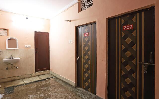 OYO 39645 Maheshwari Residency