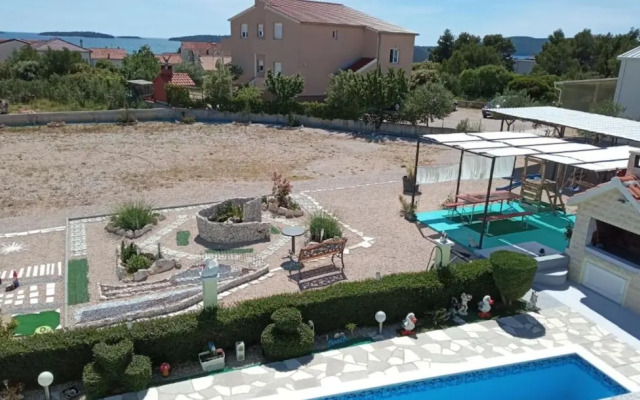 Villa Ava